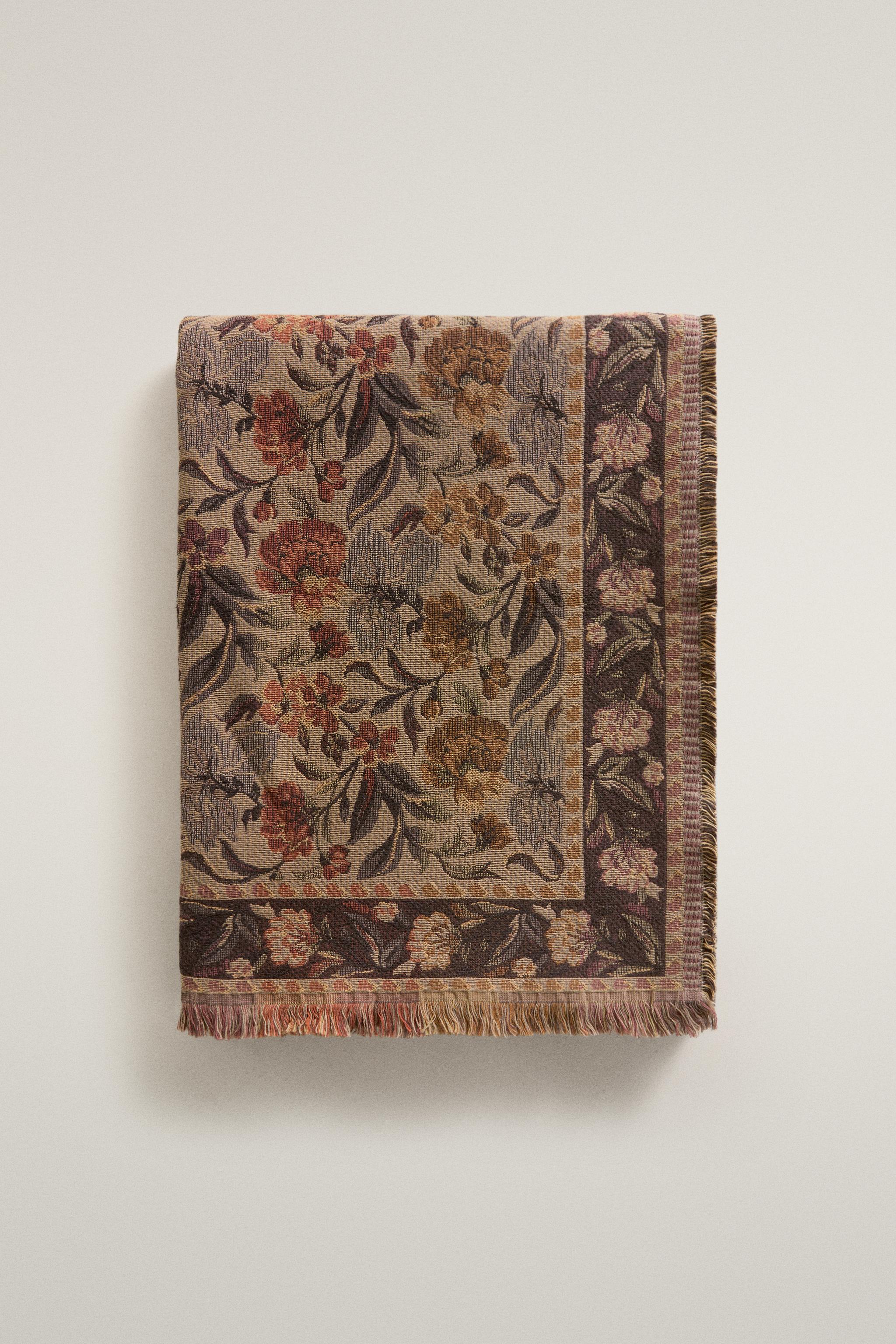 COUVERTURE JACQUARD FLEURS